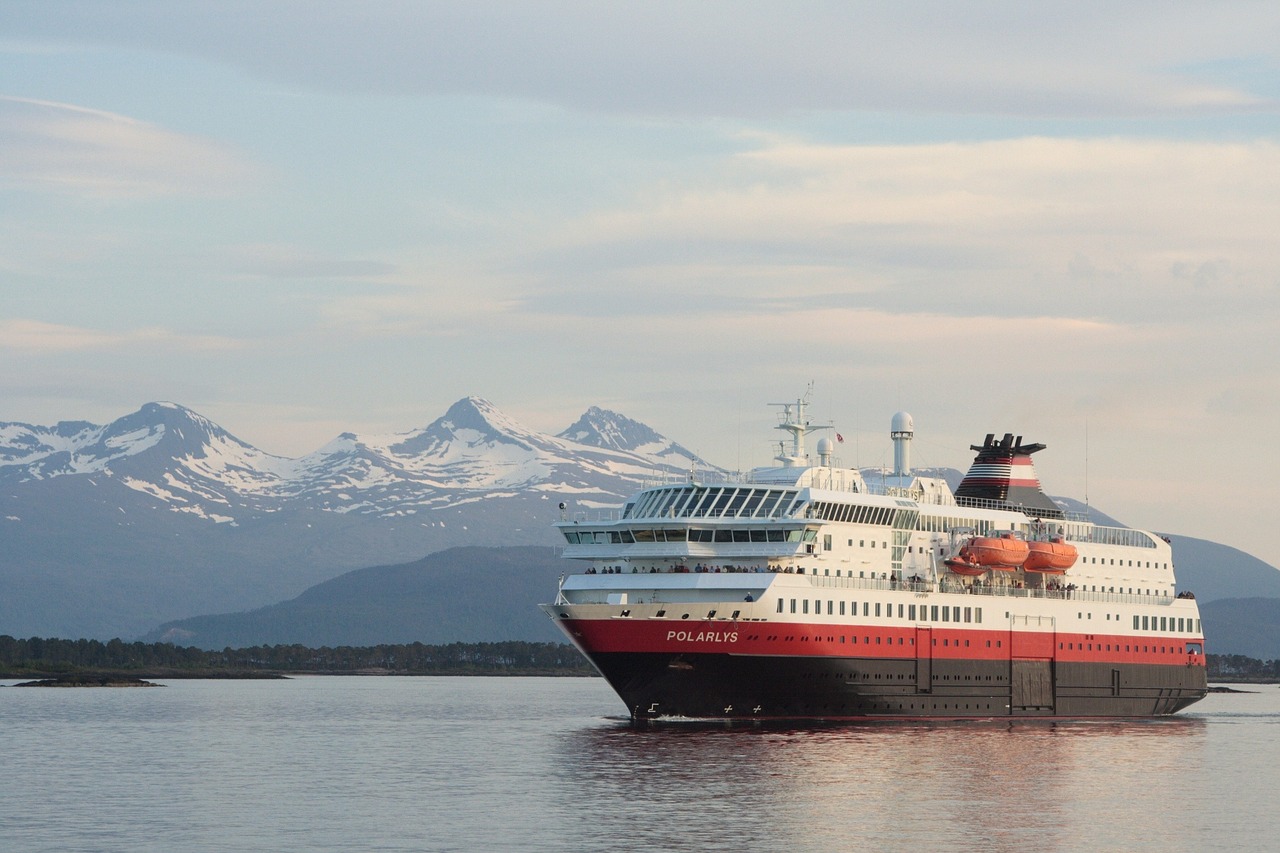 ferie-overnatting-hurtigruten